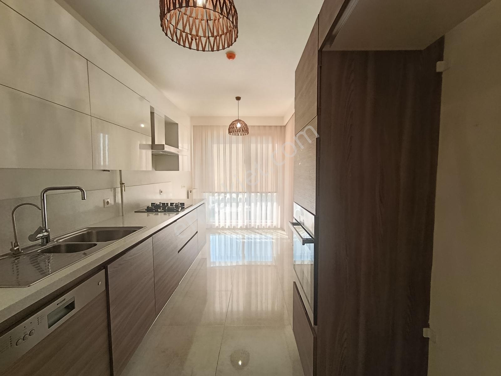 Sinpaş Aqua Cıty'de Peyzaj Manzaralı Kiralık 3+1 Daire
