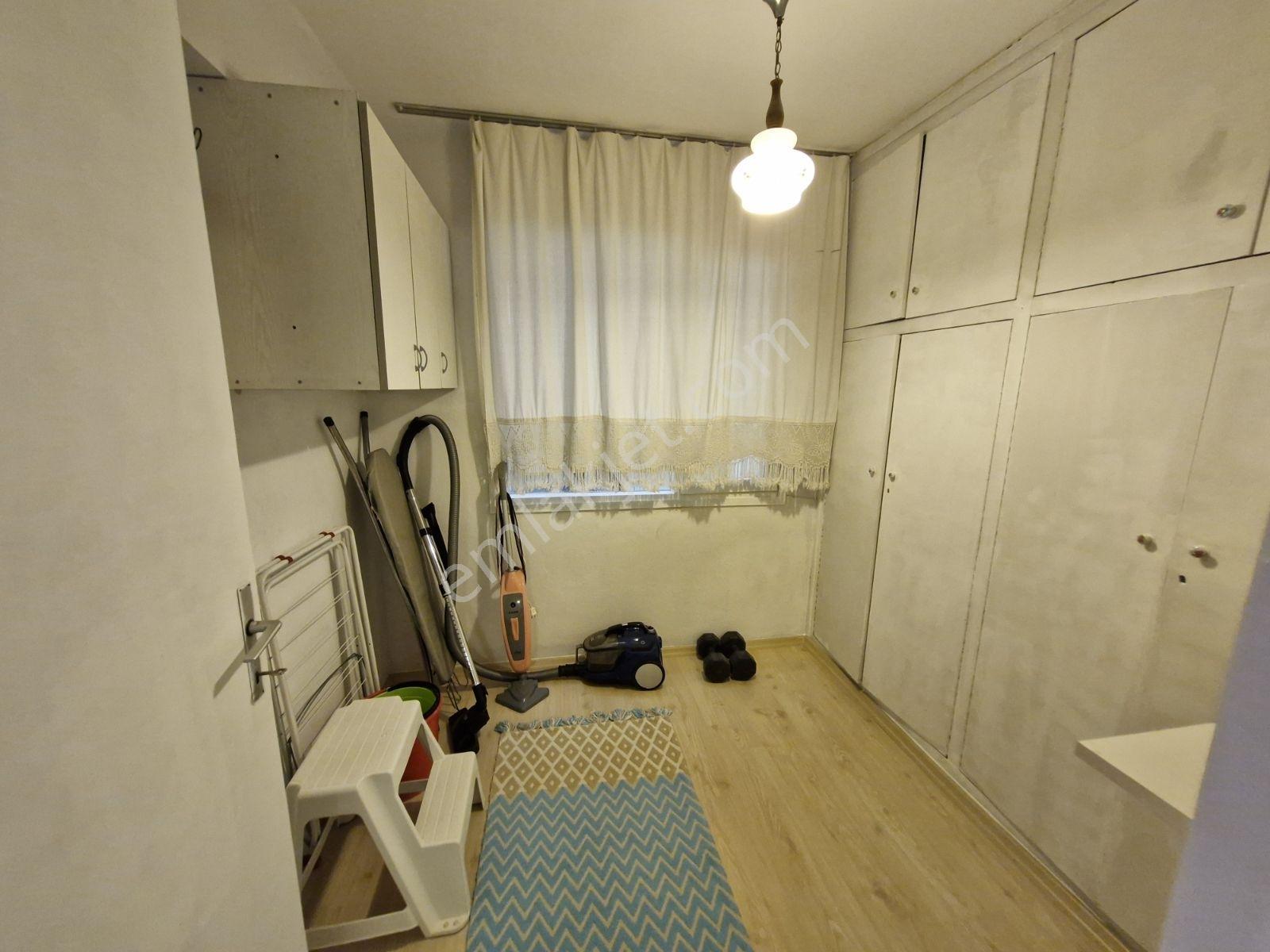 Bostanlı Da Full Eşyalı 3+1 Köşe Arakat Kiralık Daire Mkd Emlak - Görsel 17