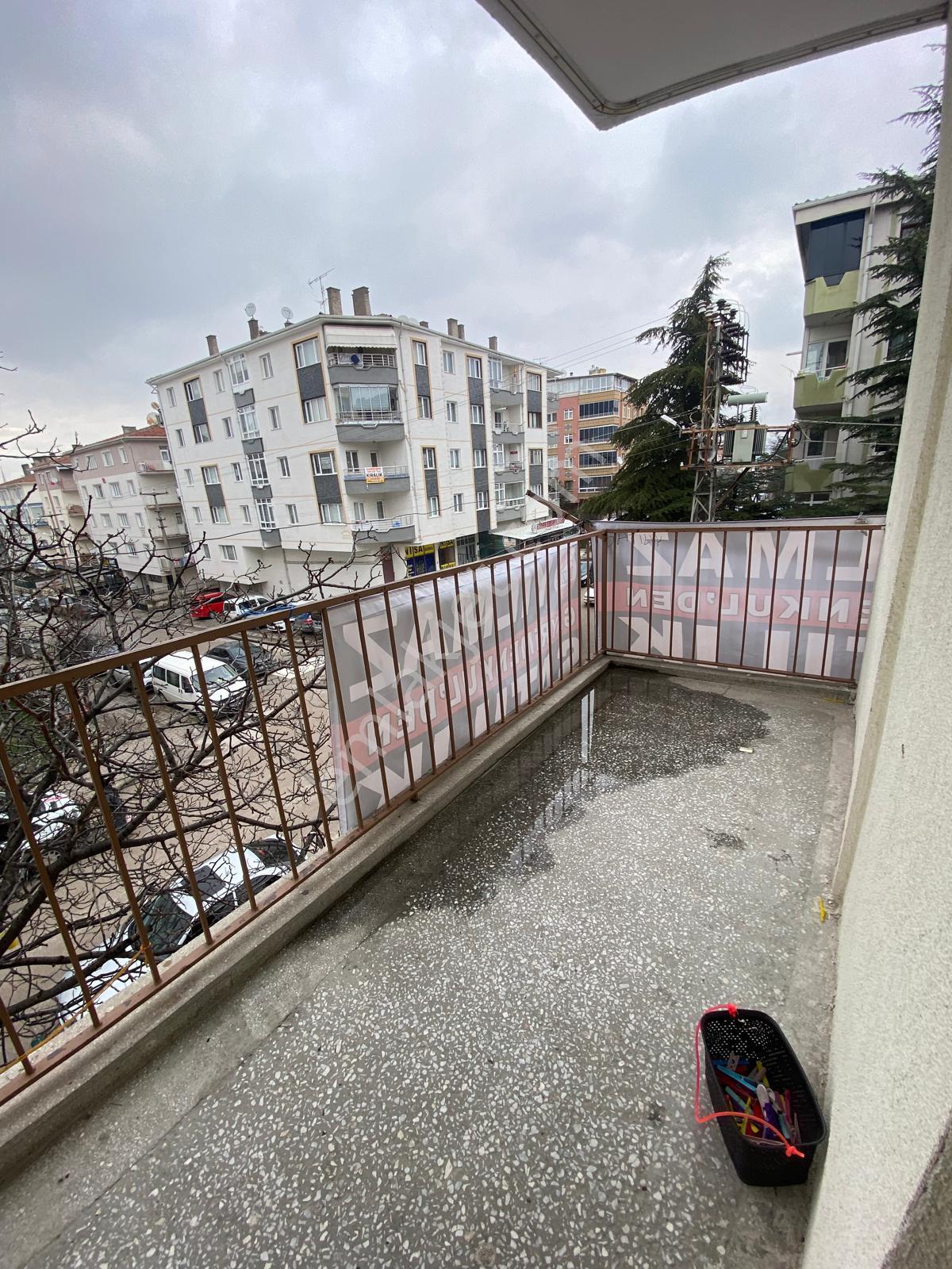 Yılmaz Gayrımenkulden 3+1 Köşe Başı 2 Ara Kat Satılık Masrafsız Daıre - Görsel 17