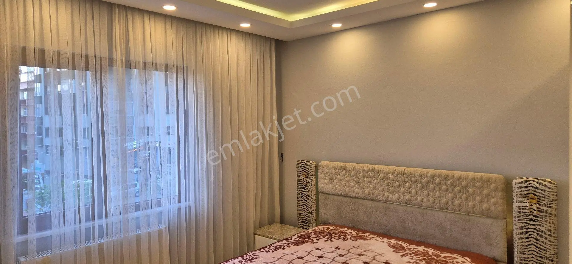 Öztürkler Gayrimenkulden Trabzon Ortahisar Karşıyaka Mahallesinde 110 M2 3+1 3.kat Lüks Yapılmış Sat - Görsel 15