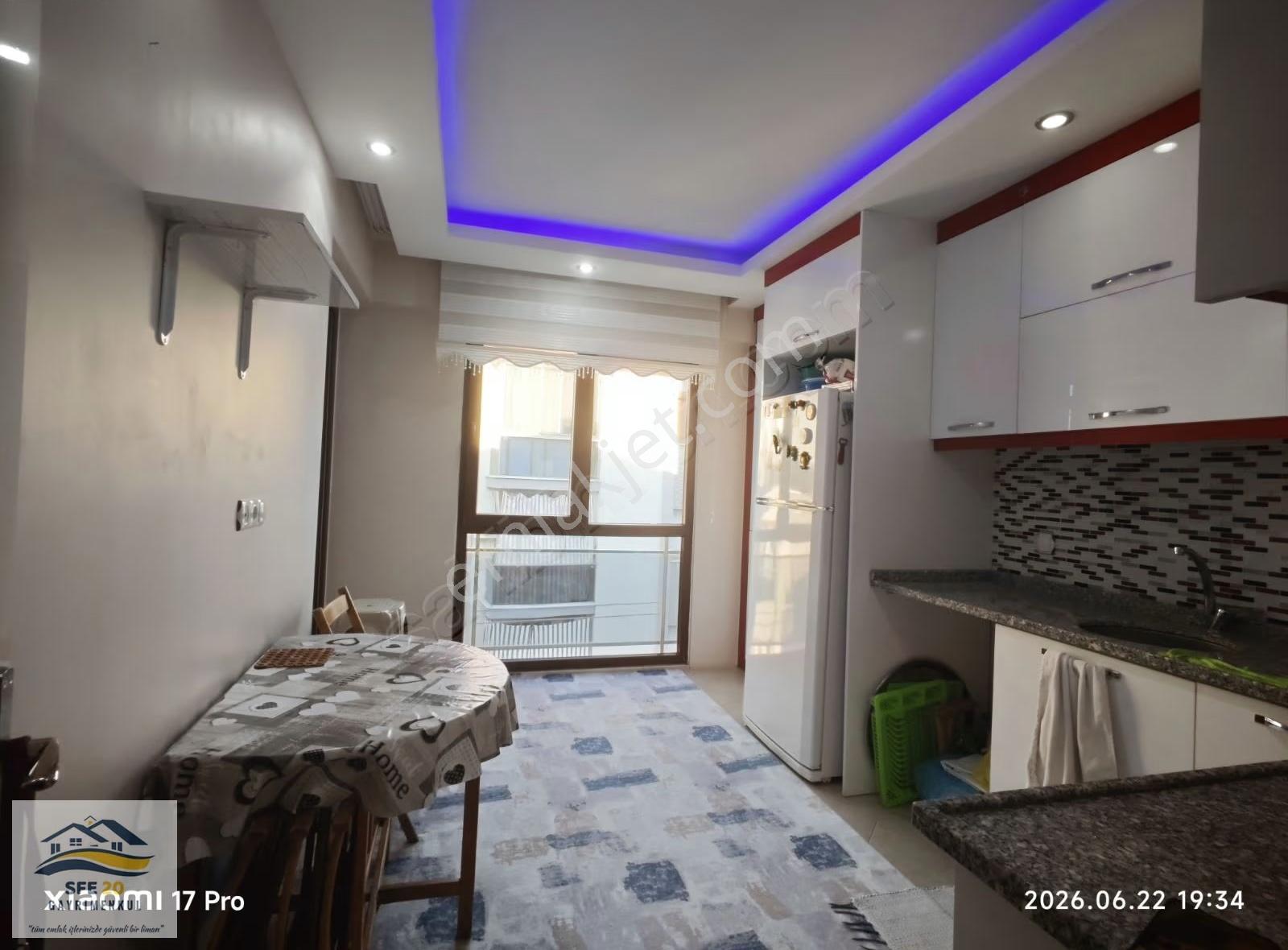 Zümrüt Mahallesinde Kiralık 2+1 Asansörlü Eşyalı Daire - Görsel 2