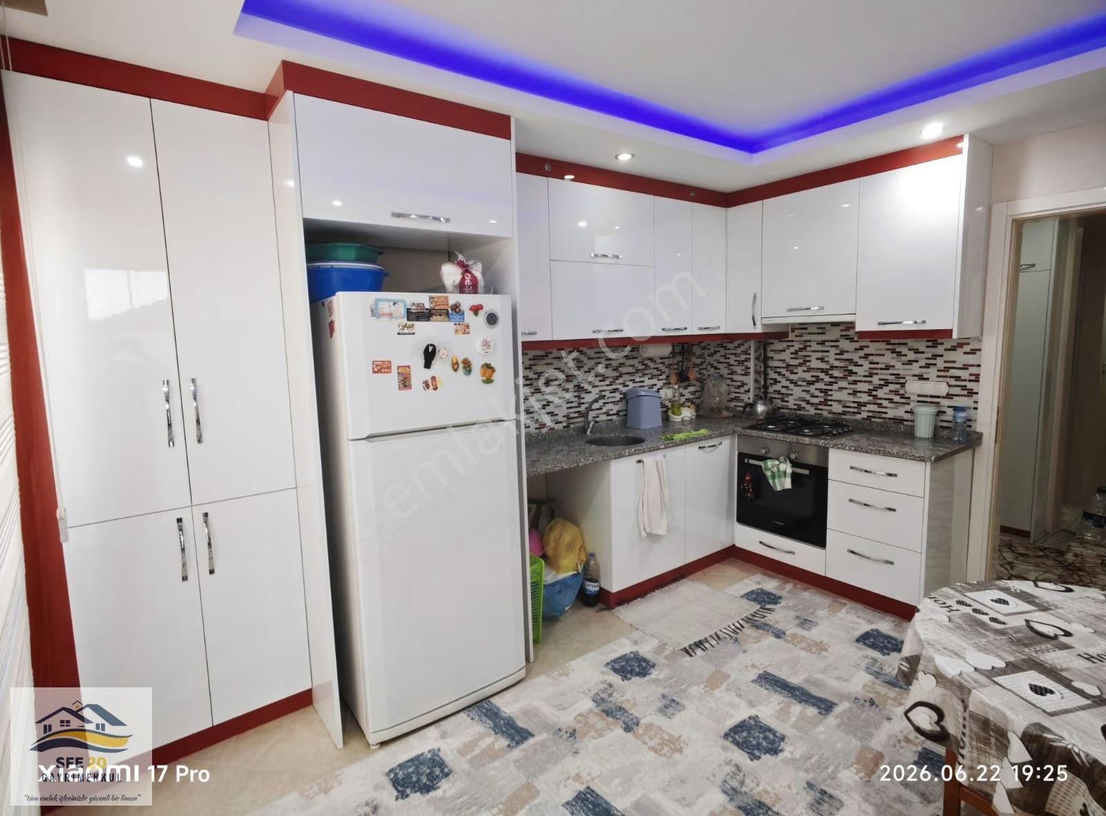 Zümrüt Mahallesinde Kiralık 2+1 Asansörlü Eşyalı Daire