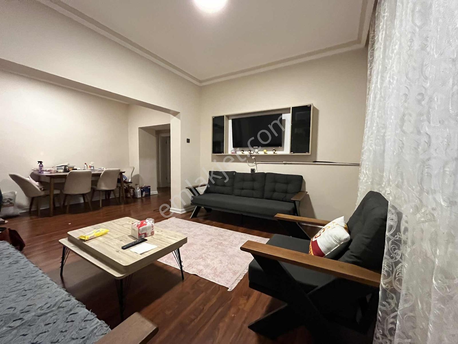 Cumhuriyet Gayrimenkulden 2+1 Full Eşyalı Daire Kale Manzaralı - Görsel 3
