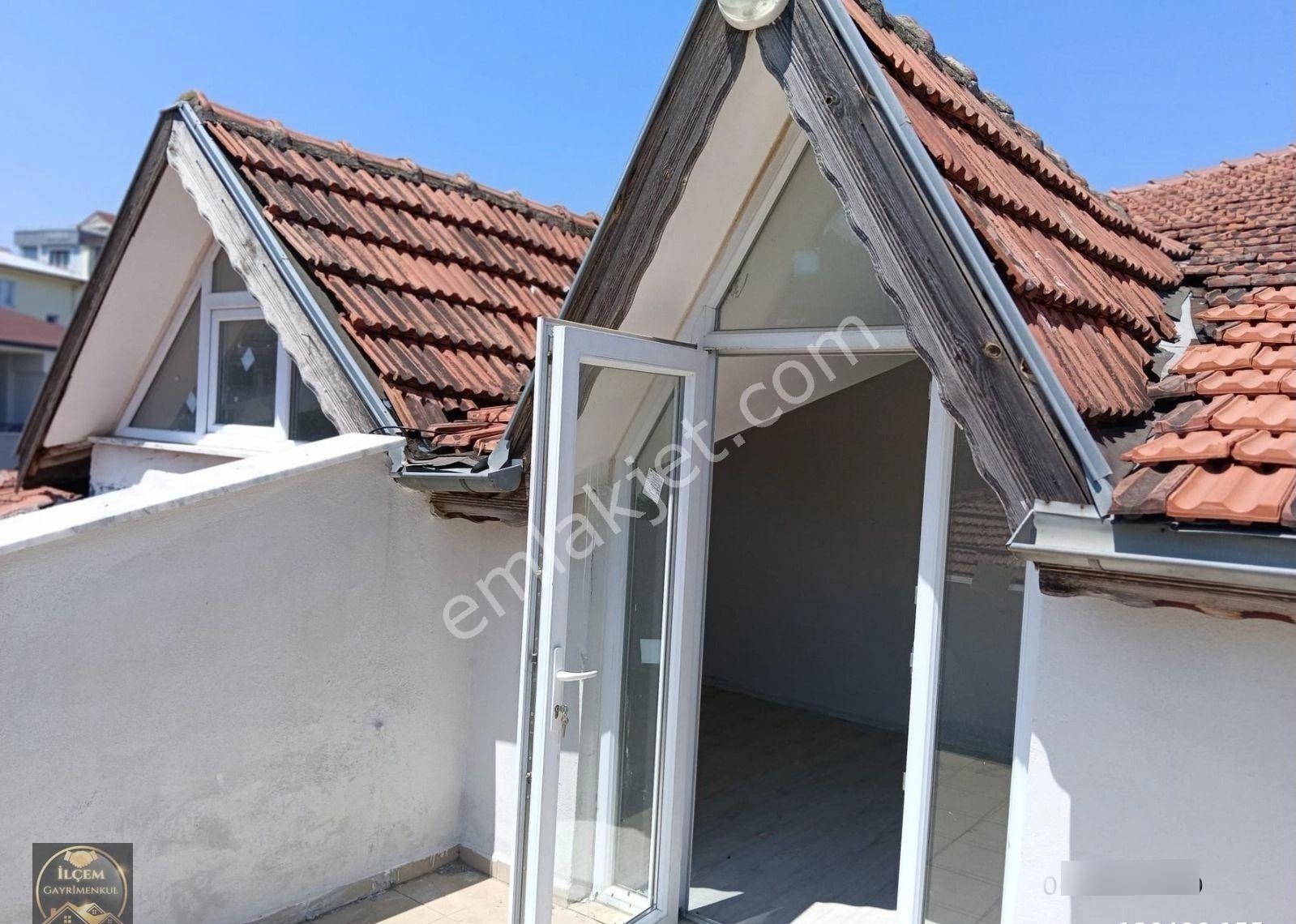 Karamürsel Sarıkumda Satılık 160 M2 Dübleks Daire - Görsel 18