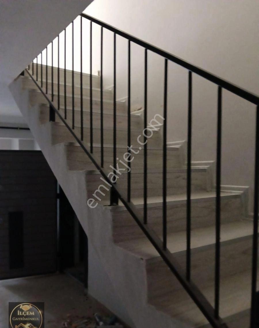 Karamürsel Sarıkumda Satılık 160 M2 Dübleks Daire - Görsel 14