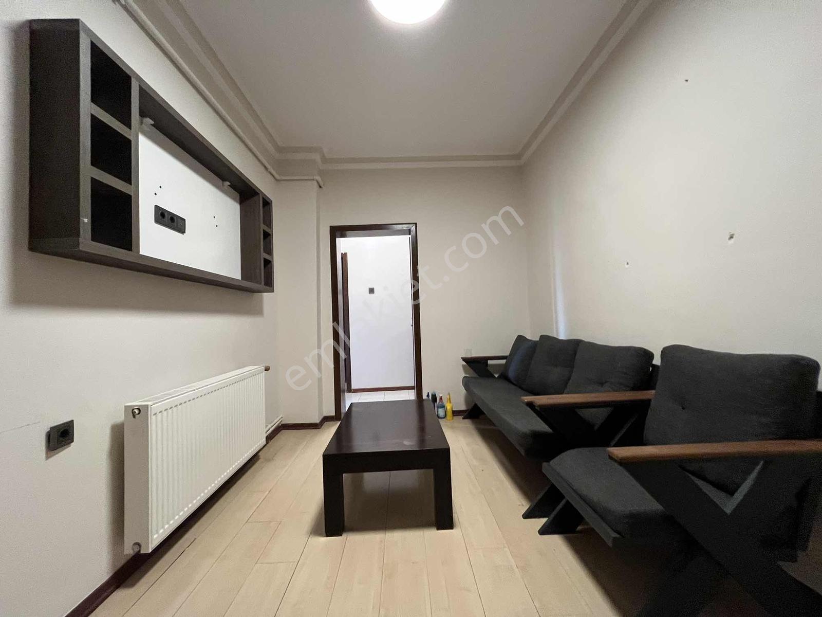 Cumhuriyet Gayrimenkulden 1+1 Full Eşyalı Daire - Görsel 9