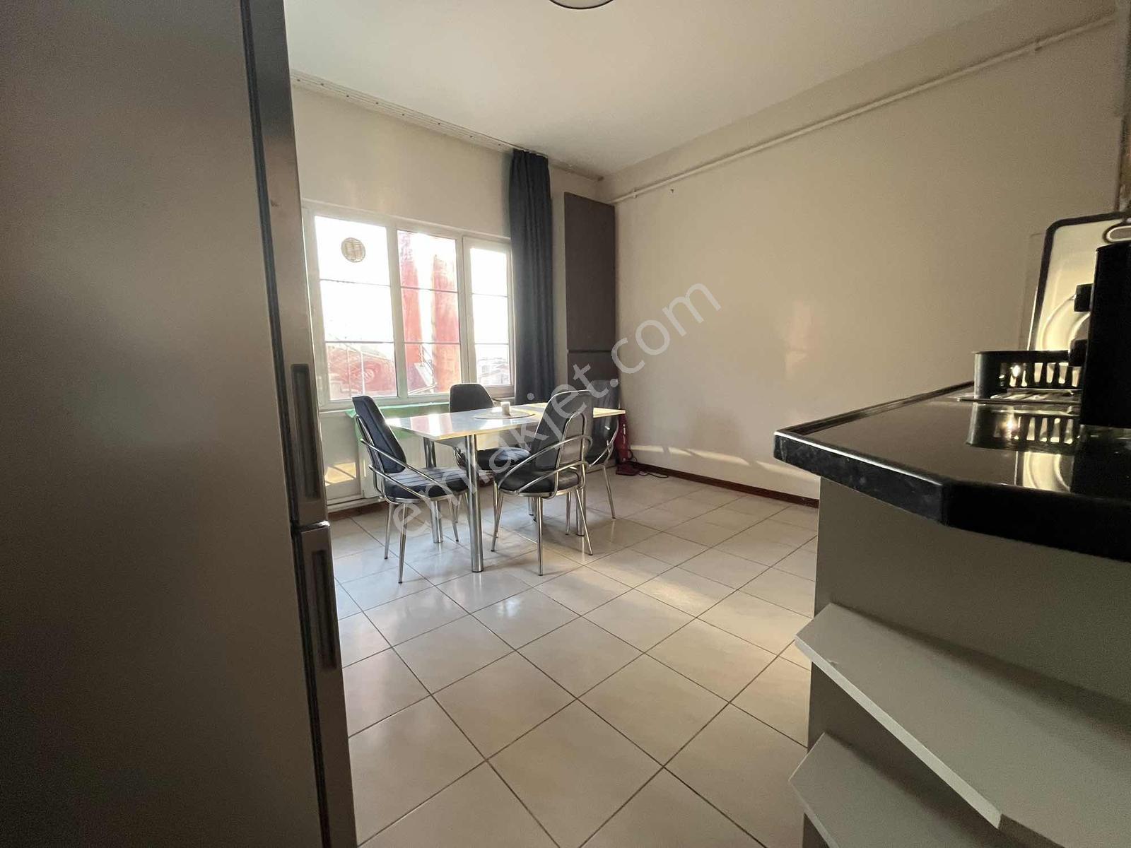 Cumhuriyet Gayrimenkulden 1+1 Full Eşyalı Daire - Görsel 22