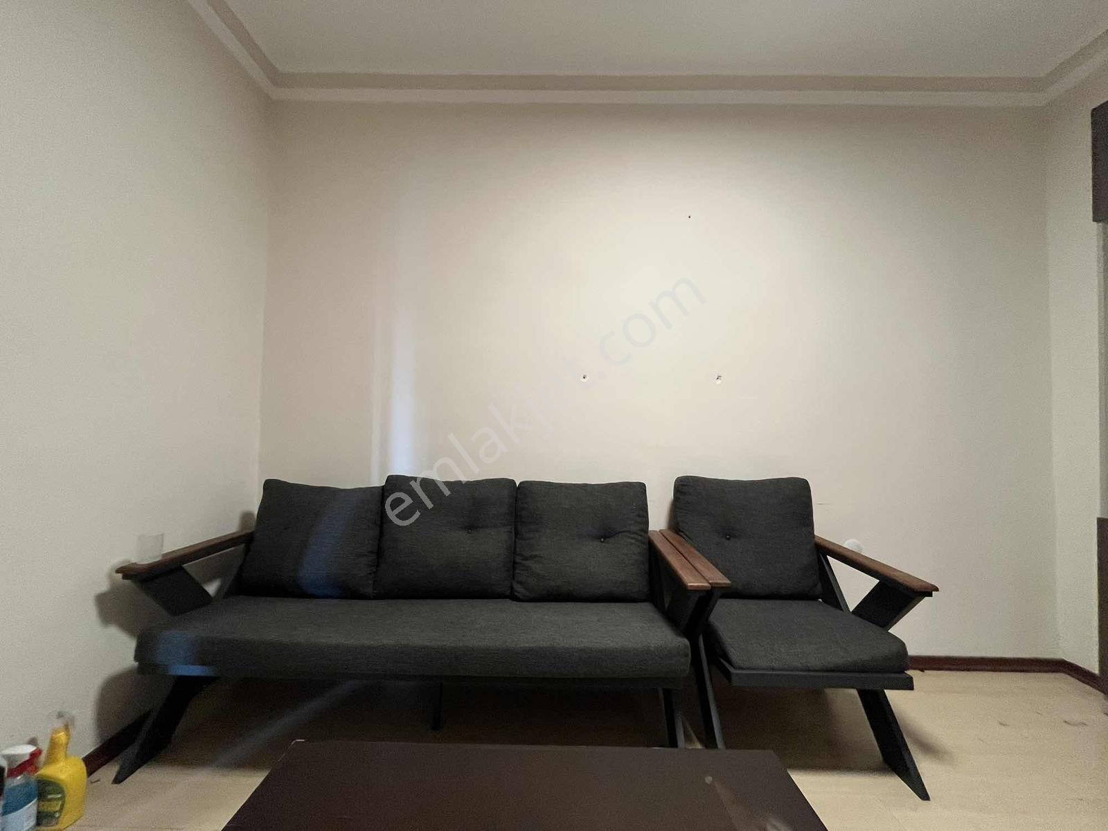 Cumhuriyet Gayrimenkulden 1+1 Full Eşyalı Daire - Görsel 14