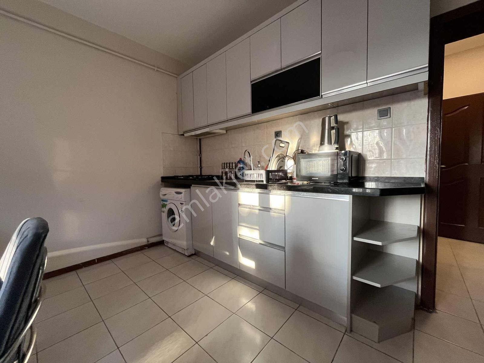 Cumhuriyet Gayrimenkulden 1+1 Full Eşyalı Daire - Görsel 23