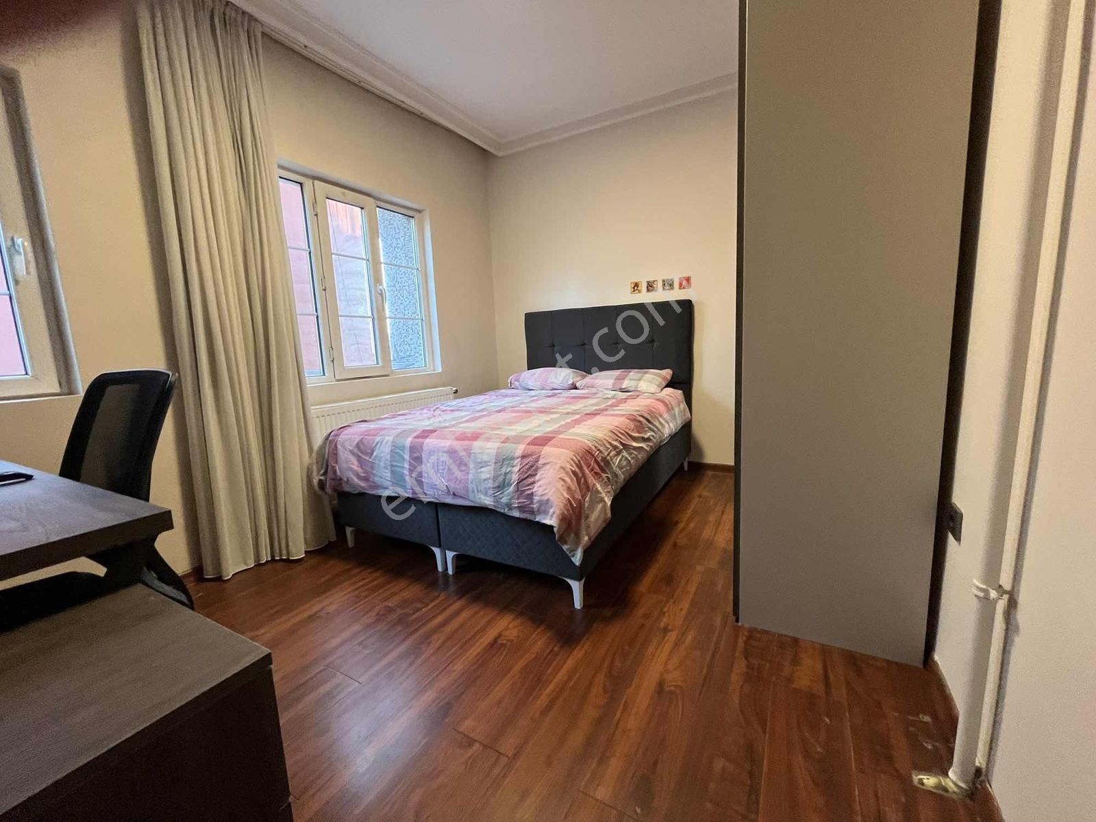 Cumhuriyet Gayrimenkulden 1+1 Full Eşyalı Daire - Görsel 16