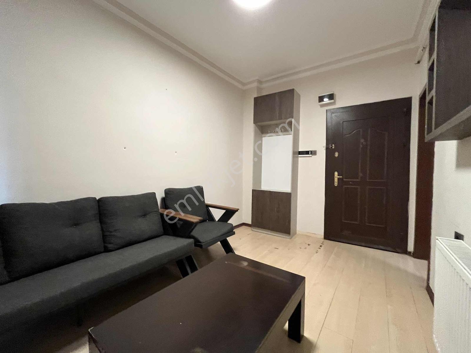 Cumhuriyet Gayrimenkulden 1+1 Full Eşyalı Daire - Görsel 11