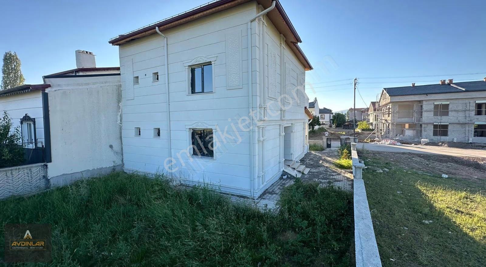 Karşıyaka 4+1 Sıfır Villa - Görsel 12