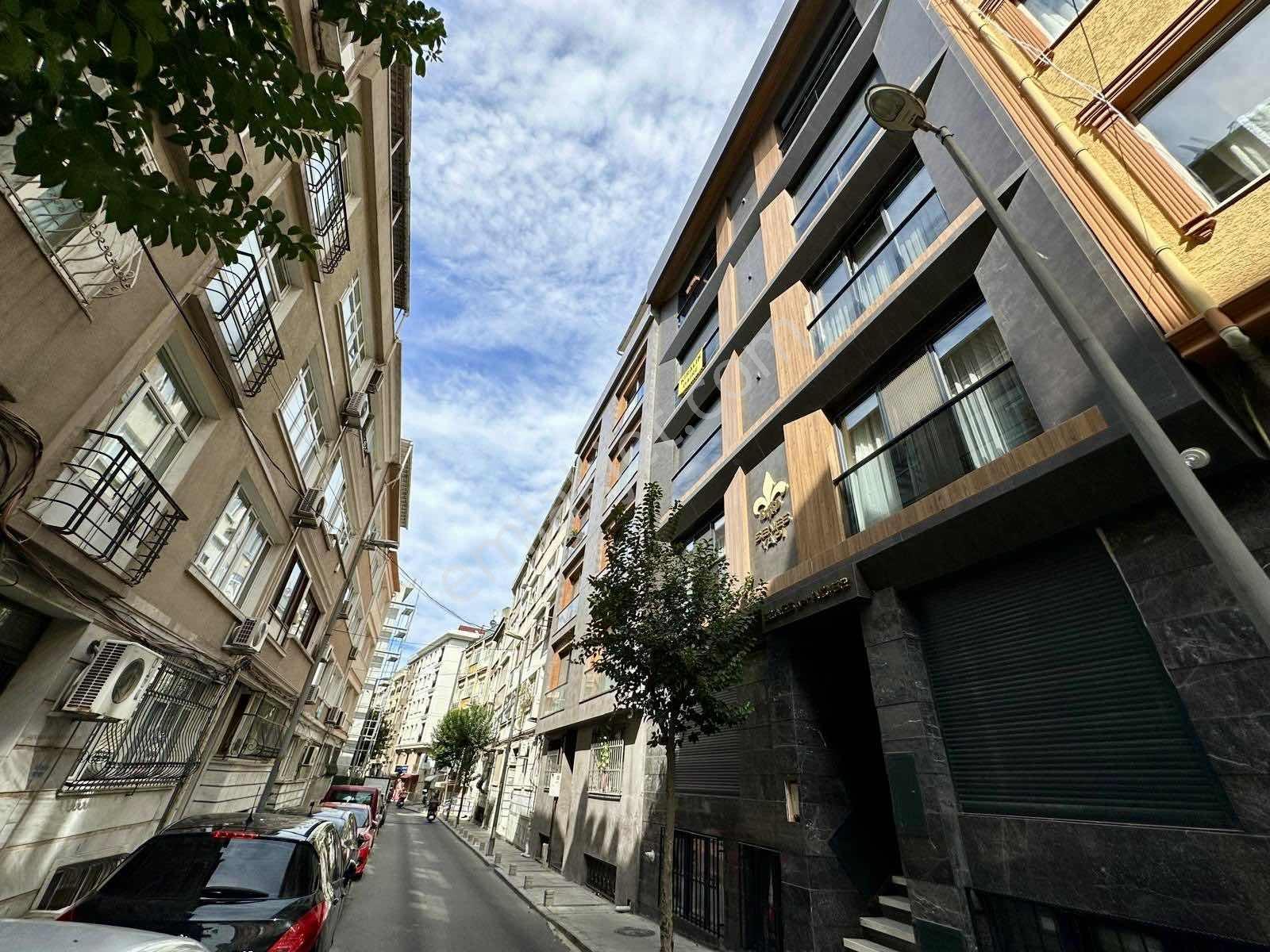 Tuncaydan Nezih Konum Yeni Bina Ful Lüx Eşyalı 1+1 Daire - Görsel 16