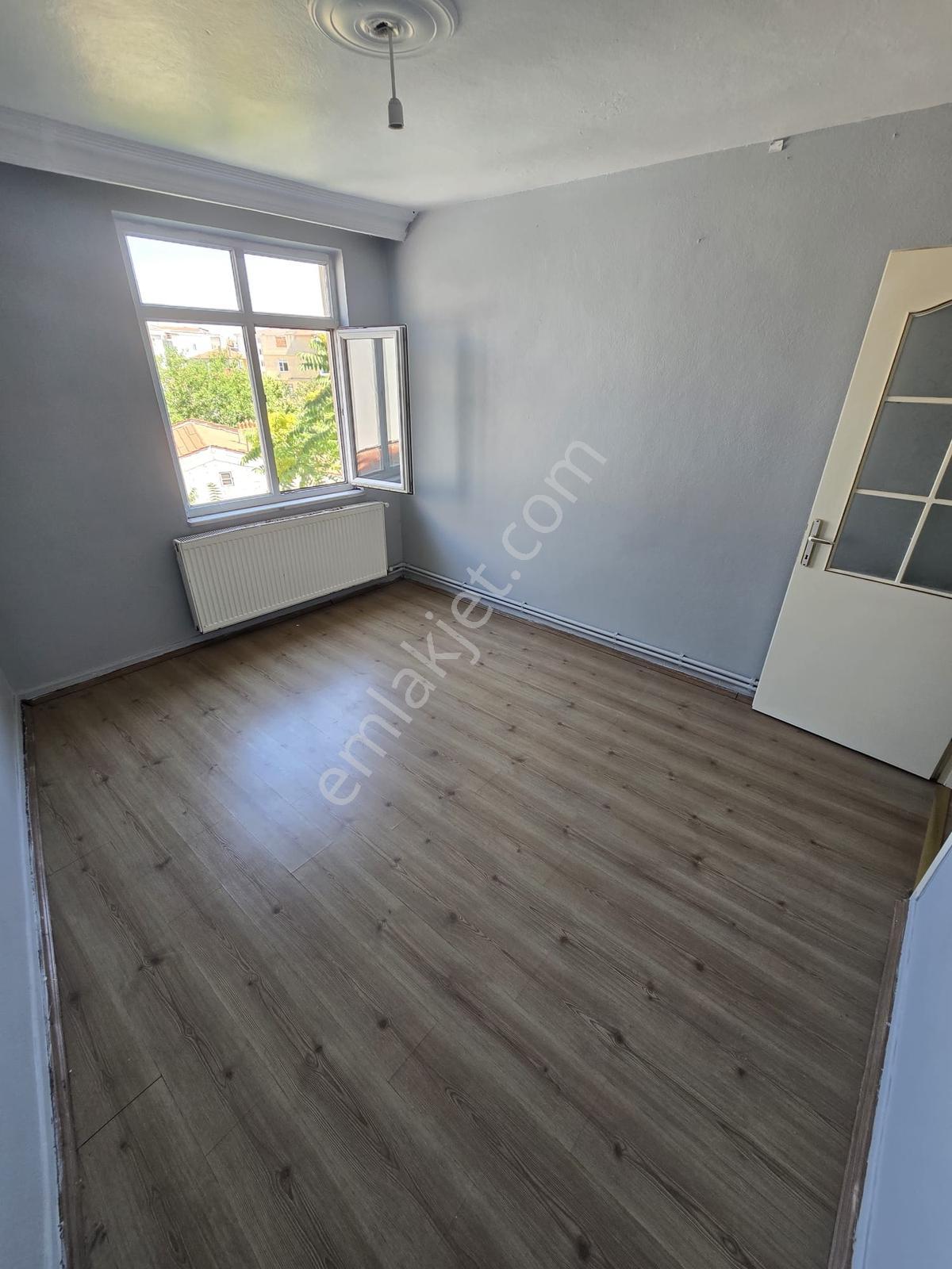 Çarşı Merkeze Yakın Satılık Teraslı Daire Vira Gayrimenkul - Görsel 3