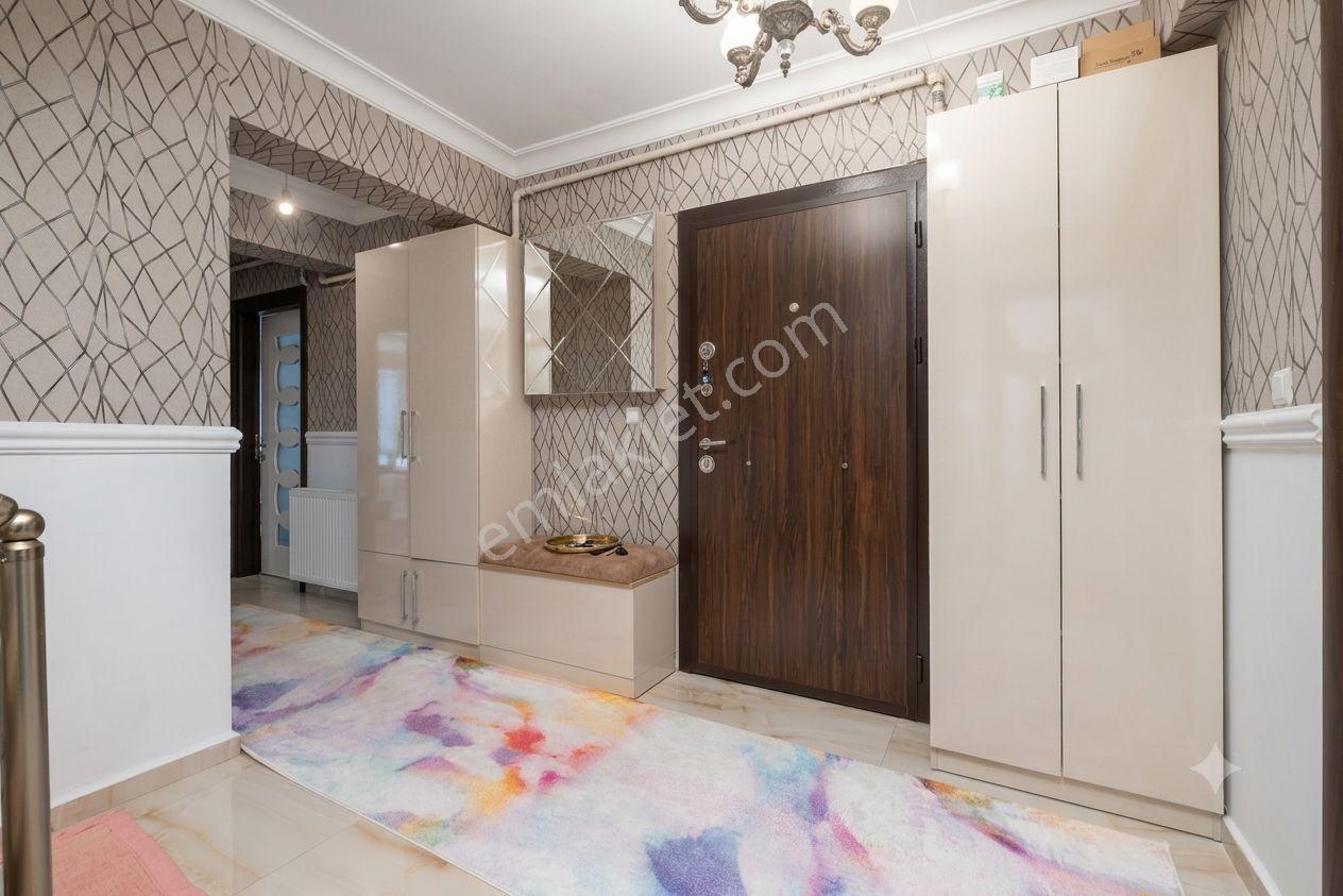 Full Eşyalı 8 Yaşında Bakımlı 200 M2 Dubleks Daire .. - Görsel 14