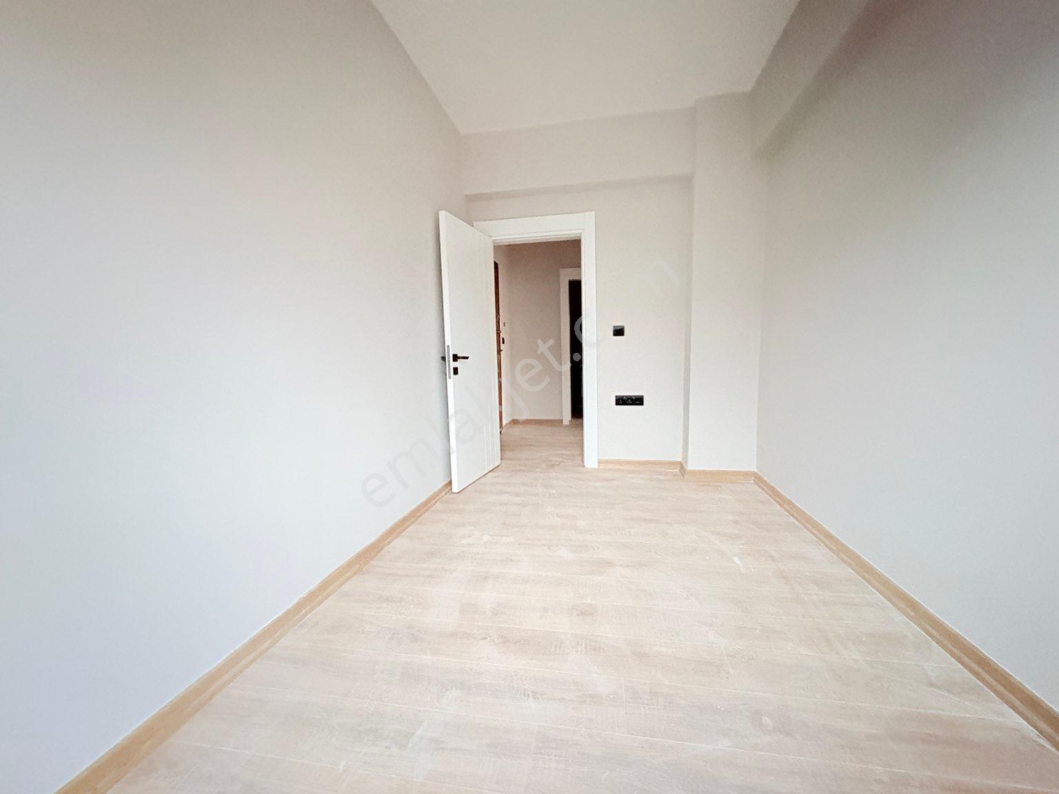 Cumhuriyette Sıfır 2+1 Sağra Arkası Asansör Ve Otopark - Görsel 18
