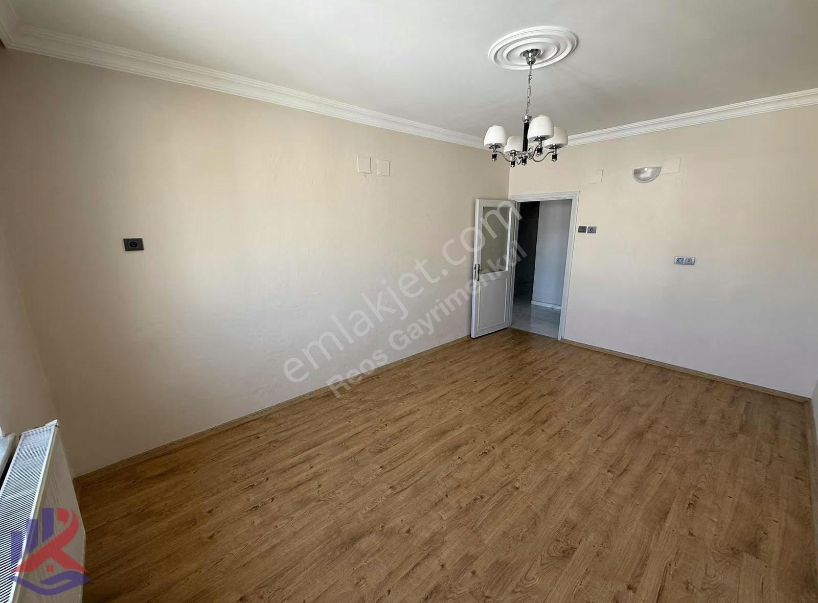 Reos Gayrimenkul'den Cadde Kenarı Kiralık Daire - Görsel 9