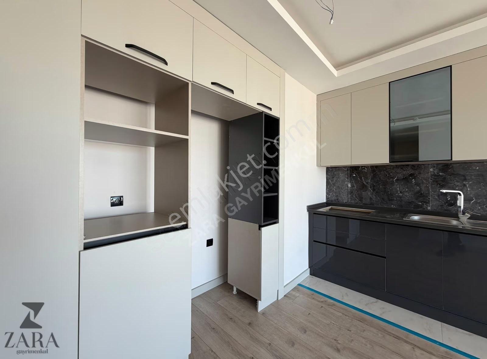 Zara | İlker Mh. Crystal Tower Sitesinde Manzaralı Ara Kat 2+1 - Görsel 22