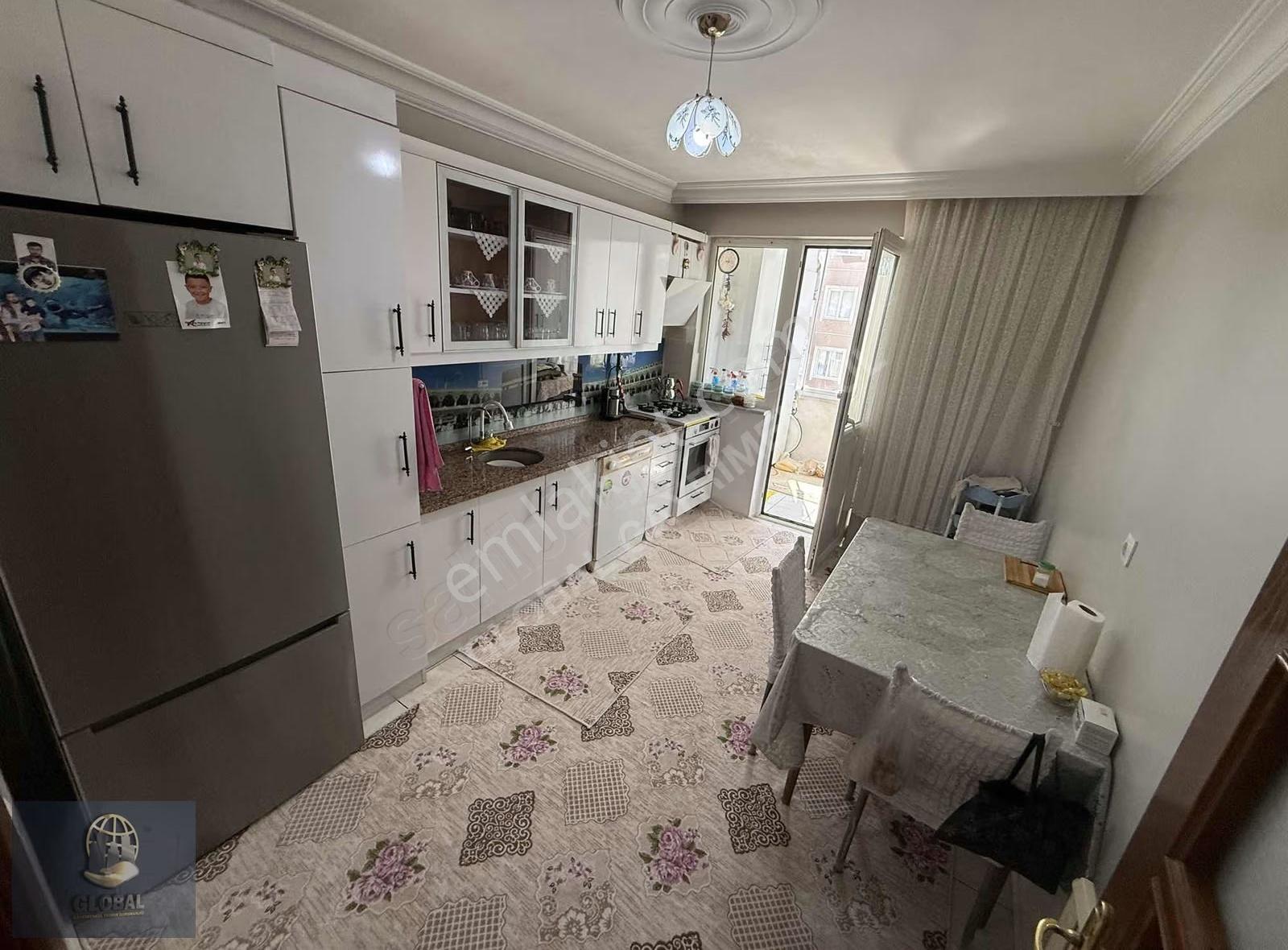 Hürriyet Site İçi 3+1 Masrafsız 160m2 Kilerli Çift Balkon Arakat - Görsel 13