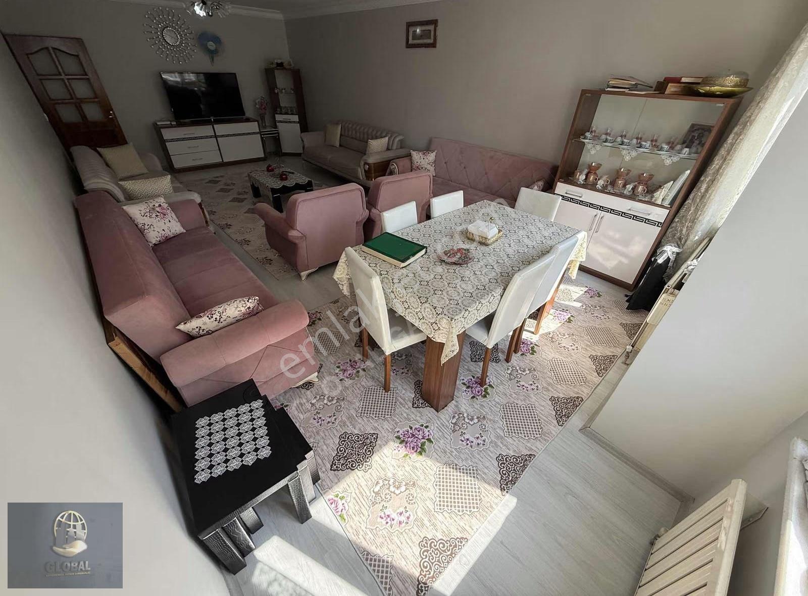 Hürriyet Site İçi 3+1 Masrafsız 160m2 Kilerli Çift Balkon Arakat - Görsel 18