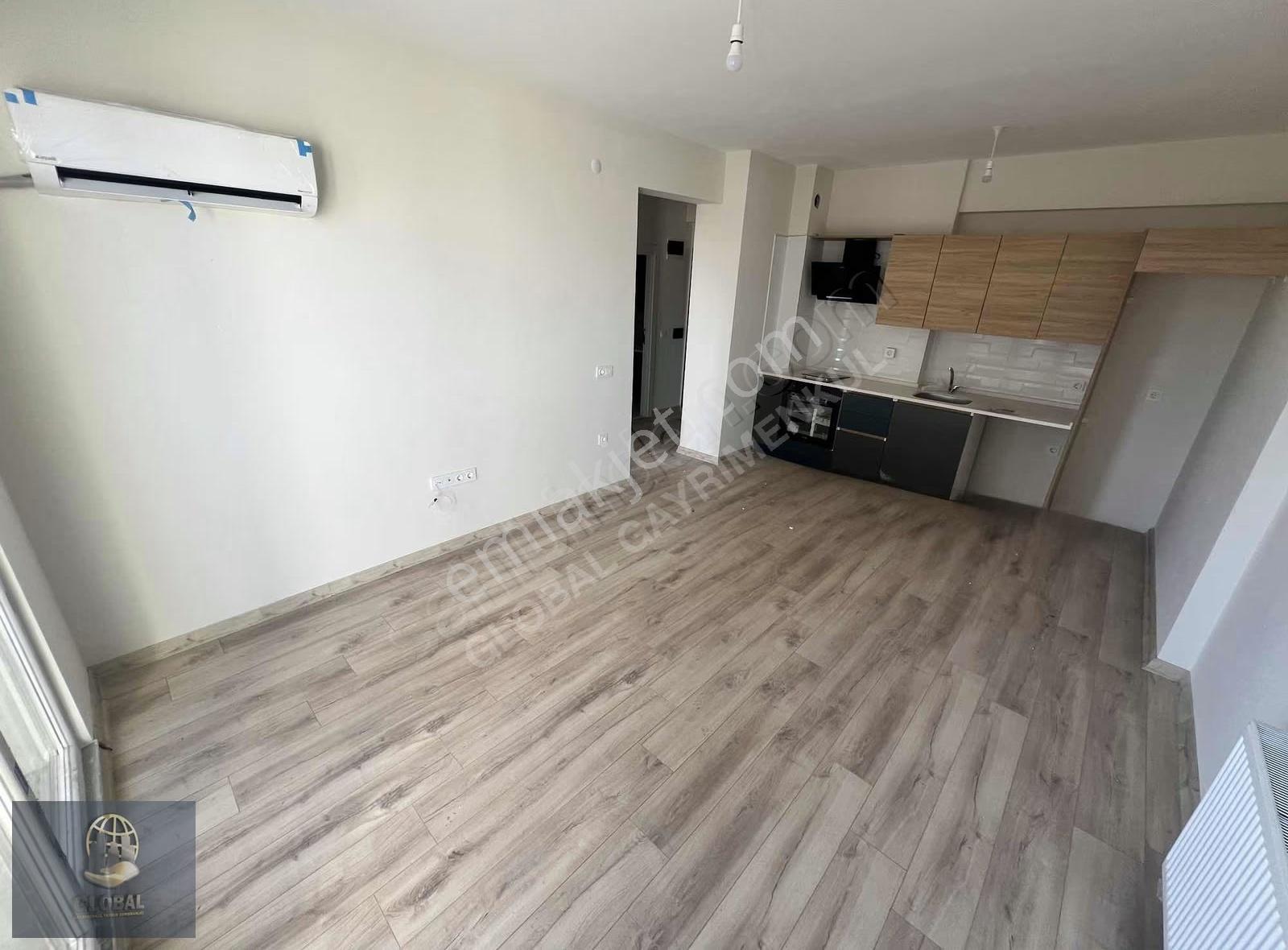 Hürriyet Havuzlu Güvenlikli Lüx Site İçi 1+1 Arakat Balkonlu - Görsel 2