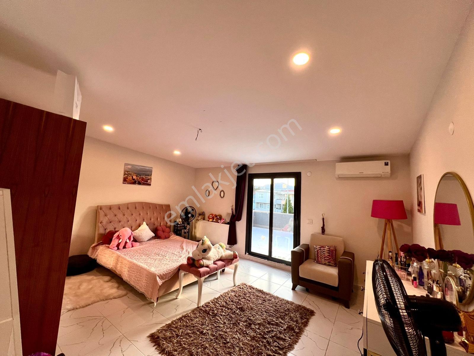 Gaziemir Beyazevlerde Optimum Yakını Satılık Villa - Görsel 7