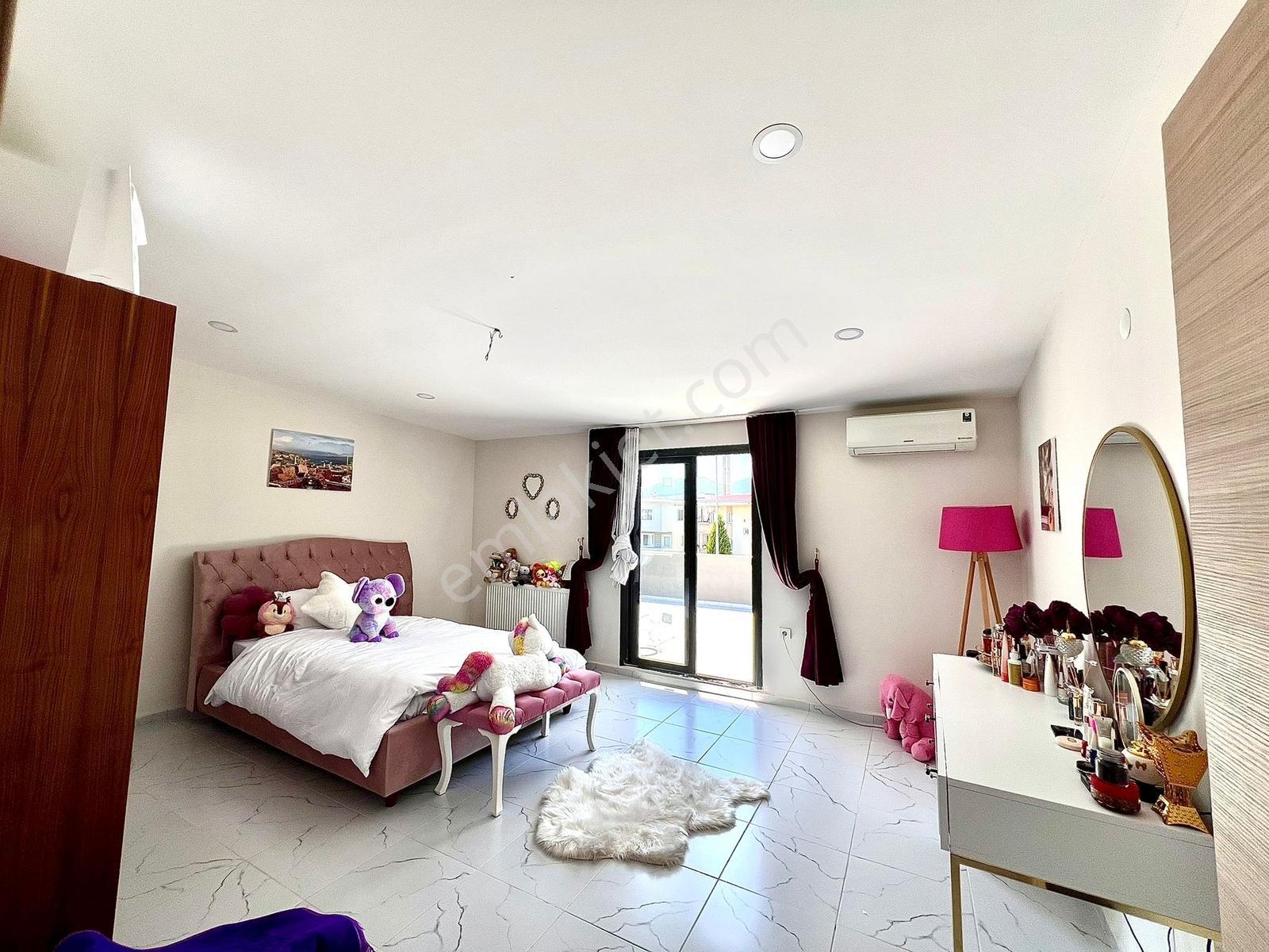 Gaziemir Beyazevlerde Optimum Yakını Satılık Villa - Görsel 14