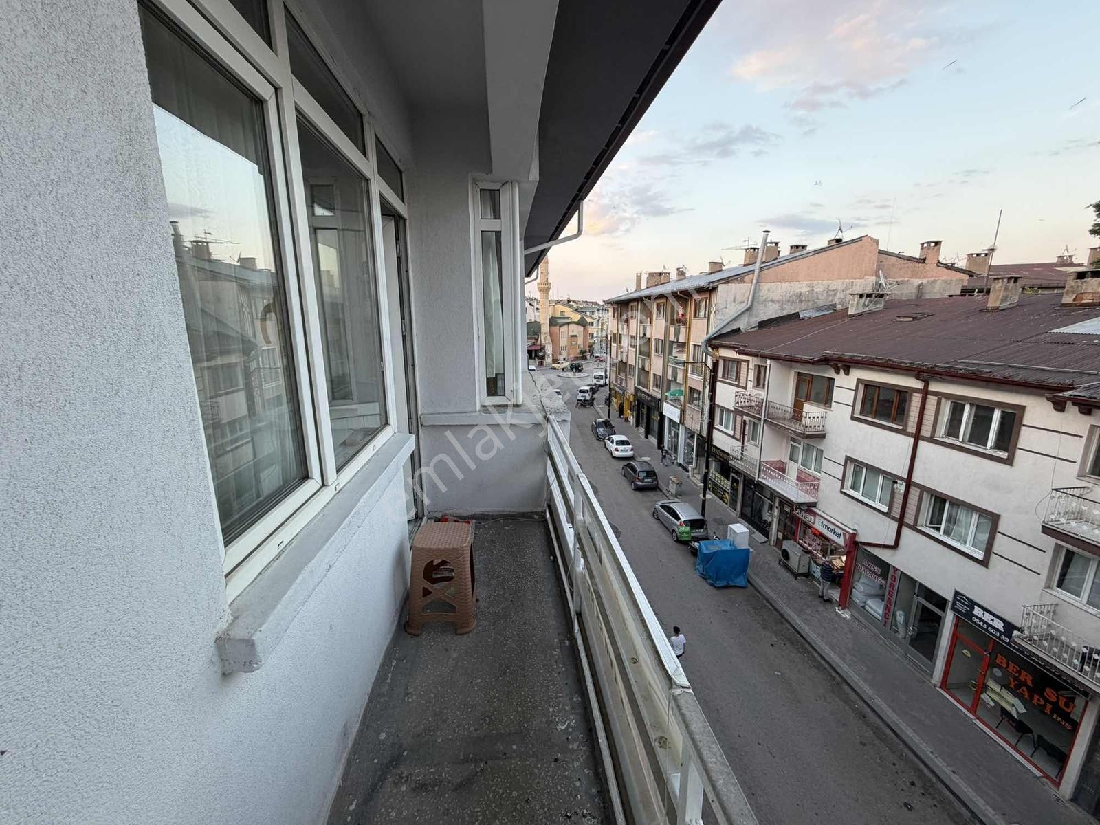 Sivas Ozan Emlak'tan Çarşıbaşı'nda Satılık 3+1 Daire - Görsel 21