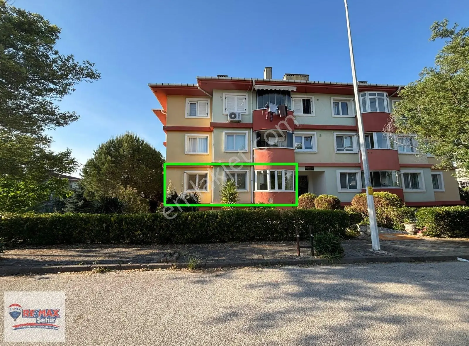 Remax Şehir Çalıca Kalıcı Konutlarında Yüksek Giriş Satılık 2+1
