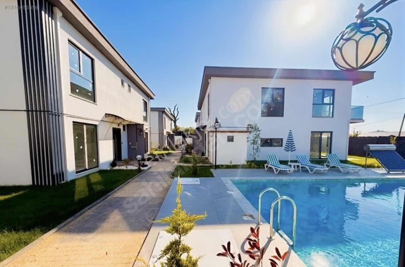 Kartepe Sarımeşe'de 4+1 Villa