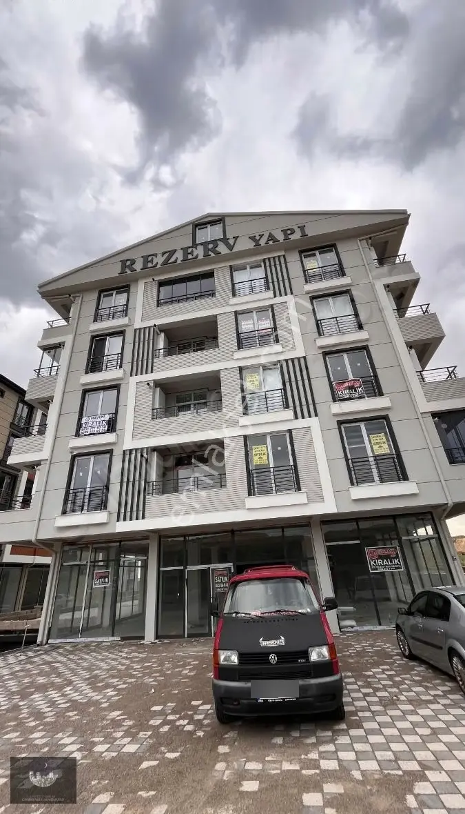 Çayıraltı Emlak'tan 2000 Evler Mah De Kiralık Eşyalı 2+0 Daire