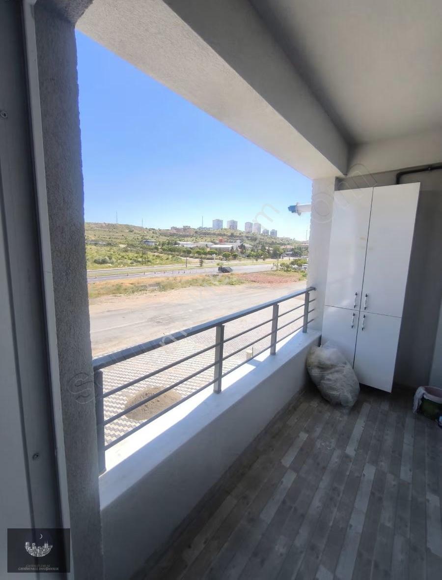 Çayıraltı Emlak'tan 2000 Evler Mah De Kiralık Eşyalı 2+0 Daire - Görsel 2