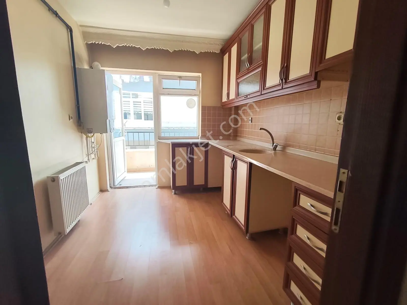 Yılmaz Gayrımenkulden Cadde Üzeri Kıralık 2+1 Yapılı Cadde Üzeri - Görsel 30