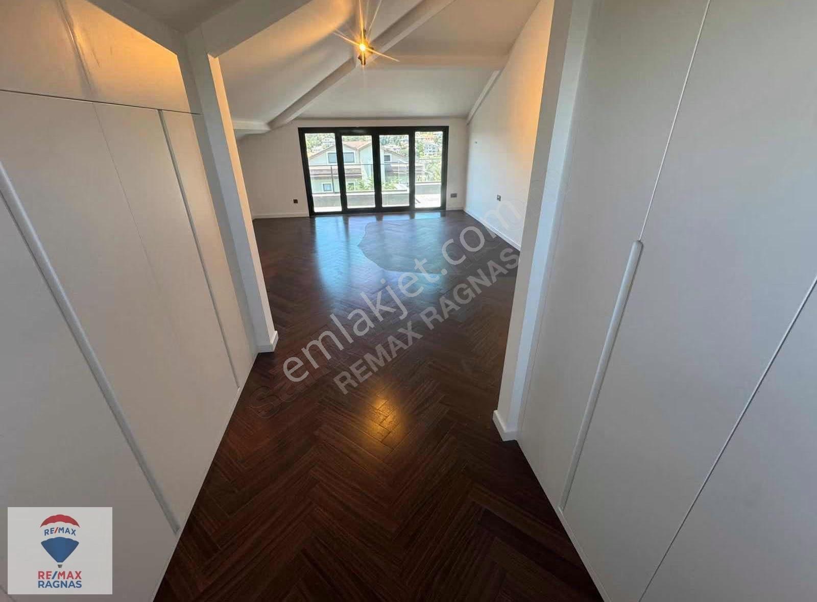 Remax Ragnas'tan Tek Yetkili Modern Revize Edilmiş Villa - Görsel 14