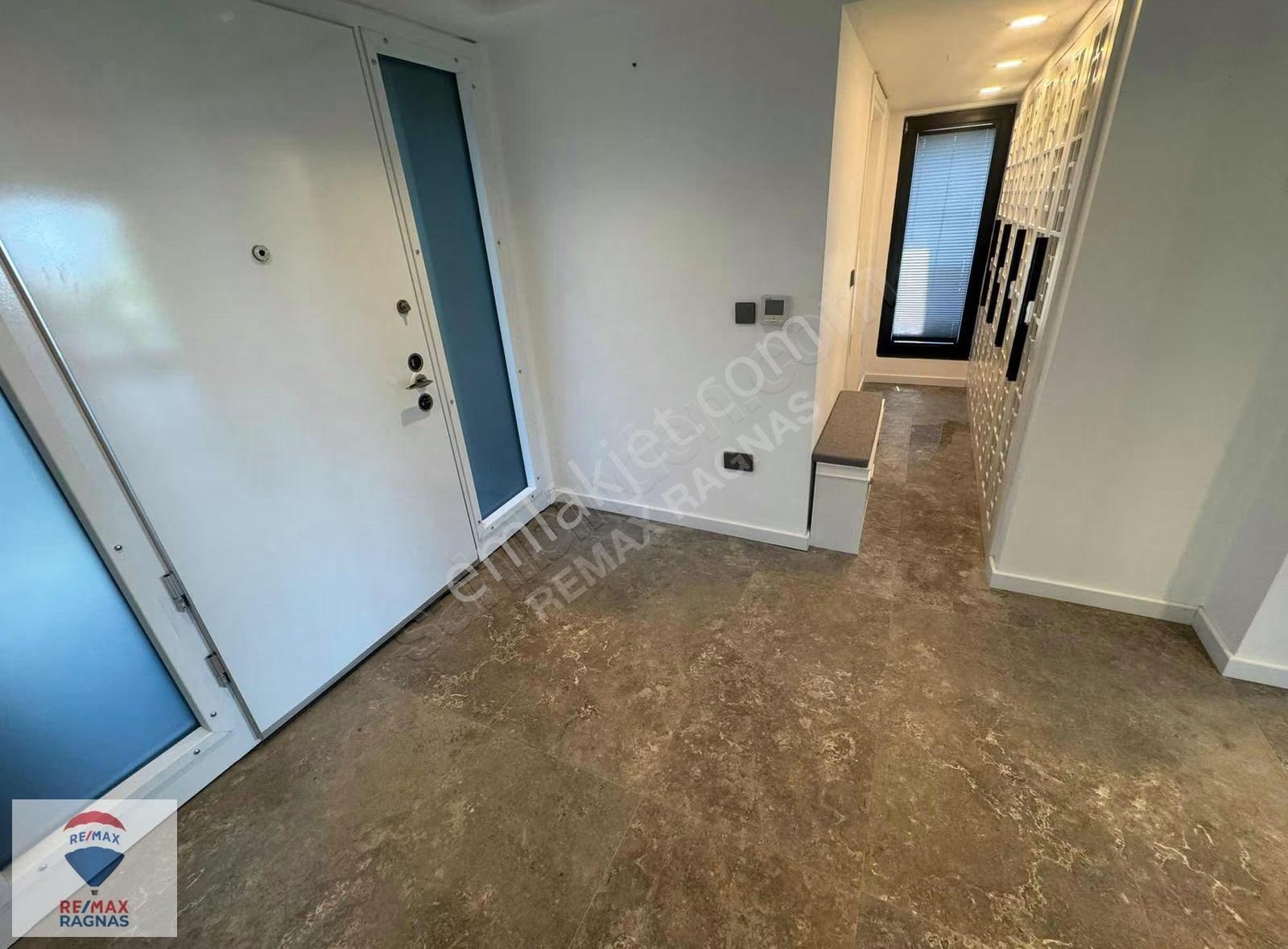 Remax Ragnas'tan Tek Yetkili Modern Revize Edilmiş Villa - Görsel 3