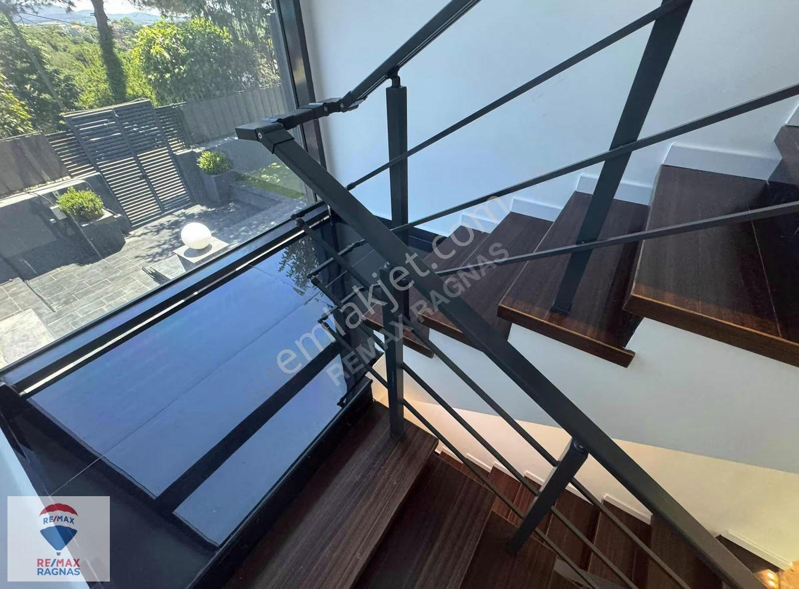 Remax Ragnas'tan Tek Yetkili Modern Revize Edilmiş Villa - Görsel 13