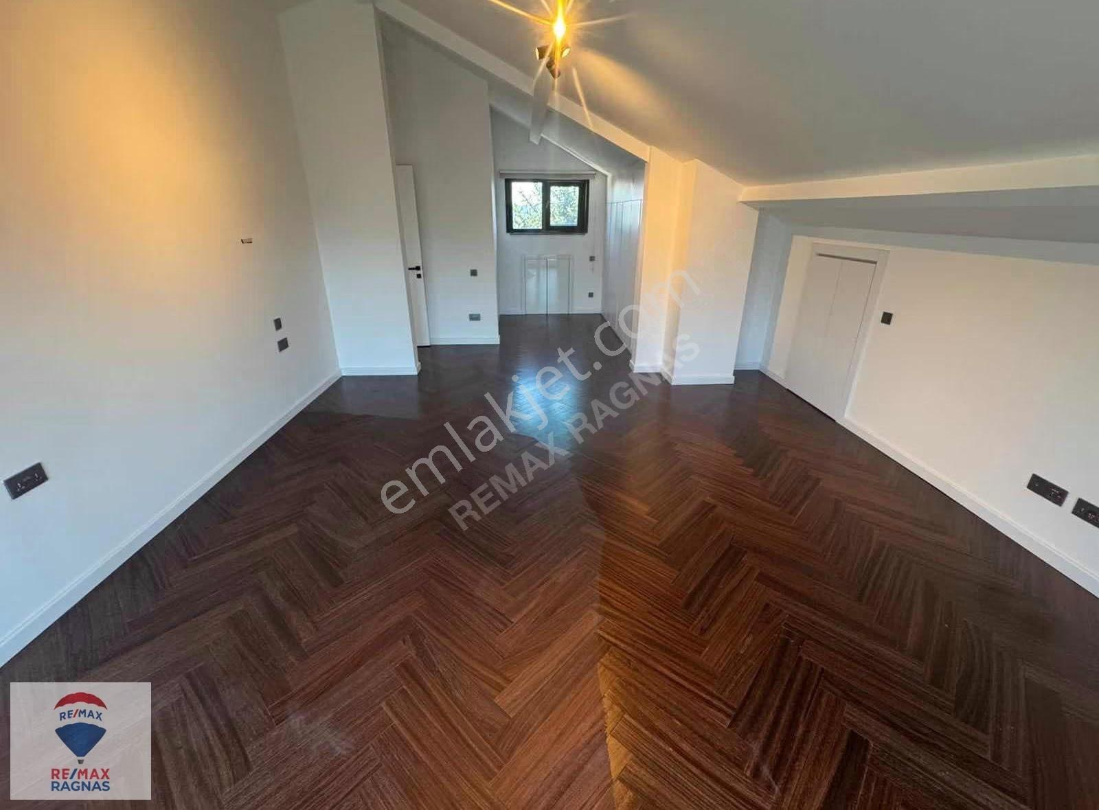 Remax Ragnas'tan Tek Yetkili Modern Revize Edilmiş Villa - Görsel 22