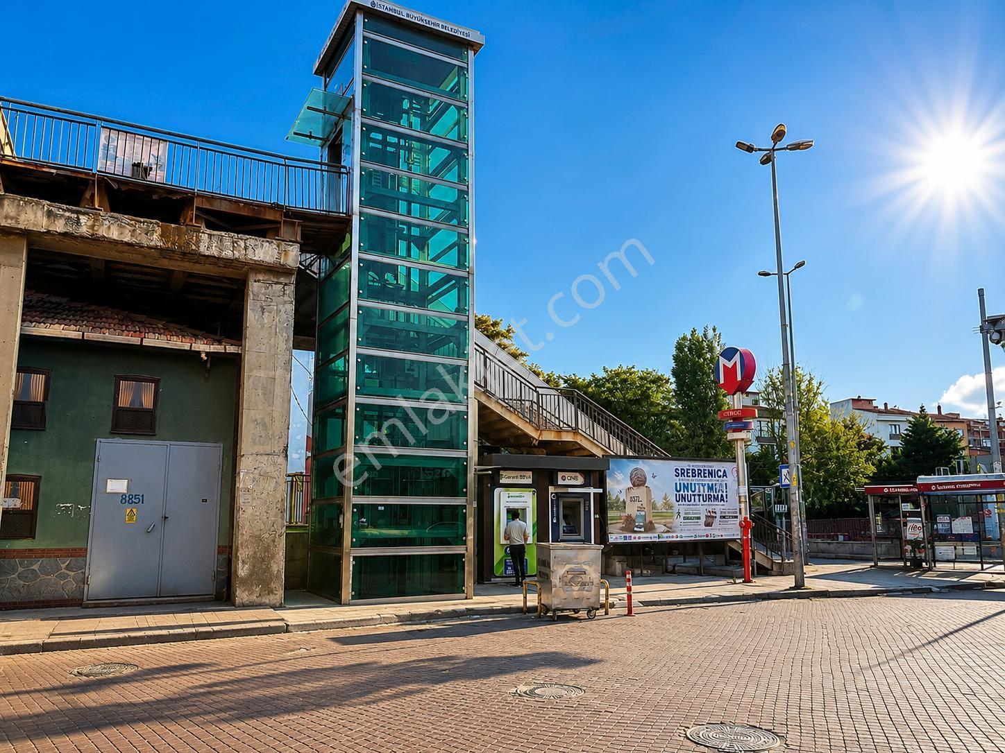 Mollateam Bayrampaşa Terazidere Metrosunun Hemen Yanında Satılık Bina