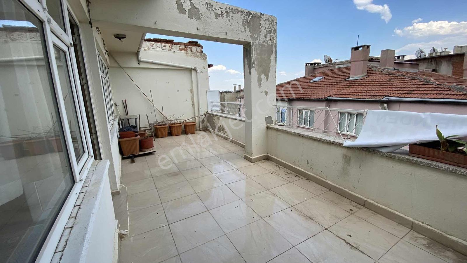 Fesleğende Allı Cami Yakını Teraslı Manzaralı Daire - Görsel 16