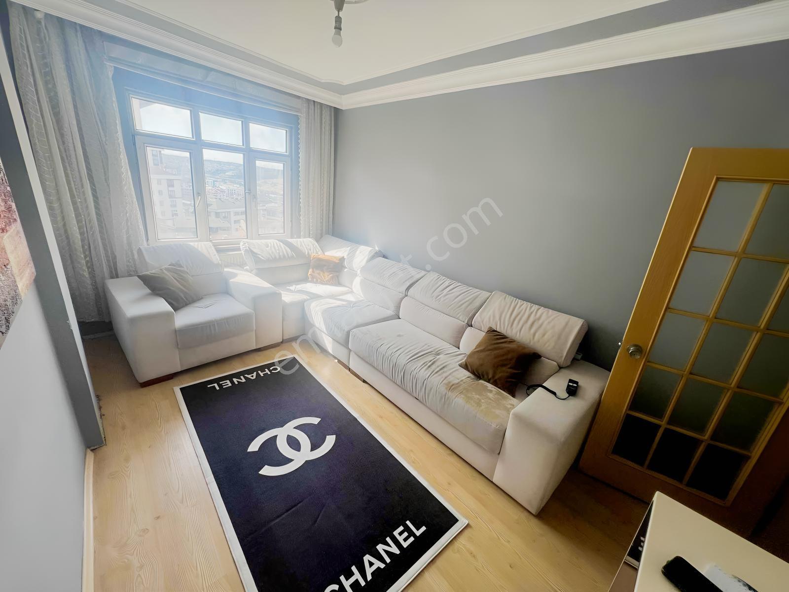 Eyüp Çırçır'da Eşyalı Kıralık 3+1 Daıre - Görsel 24