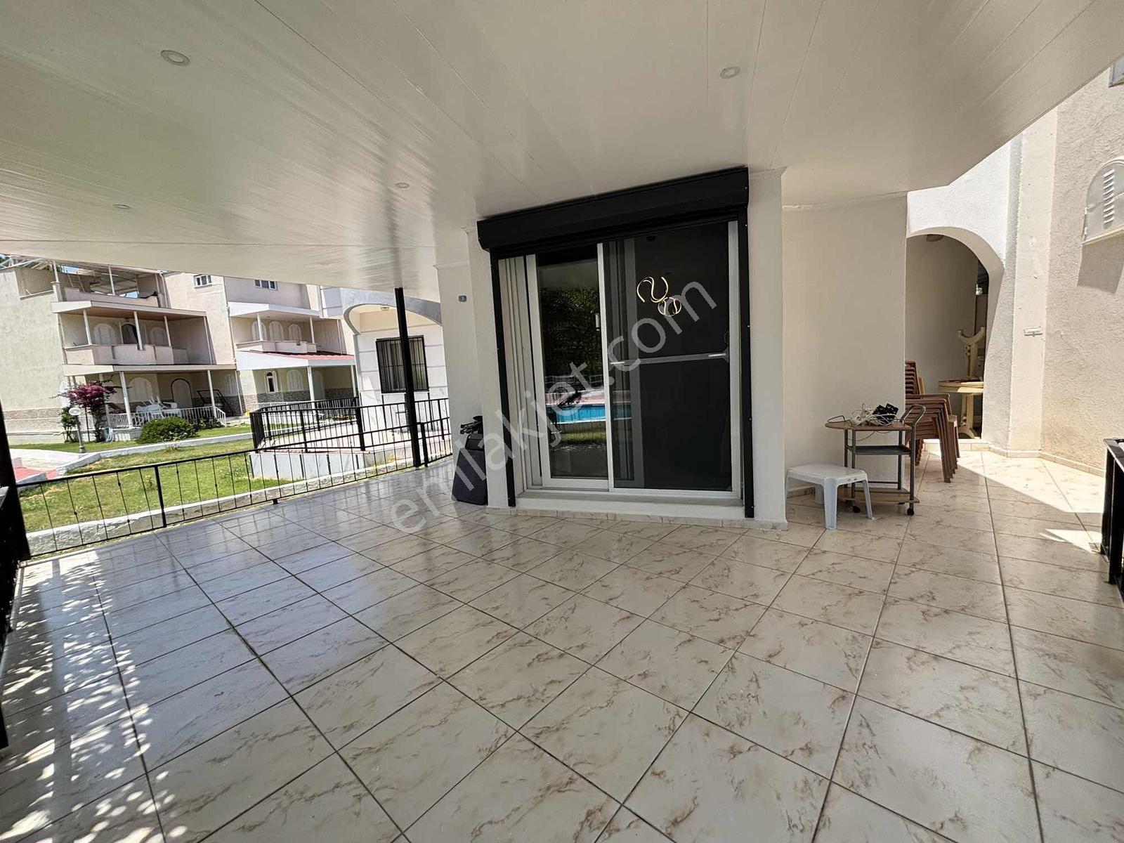 Kuşadası Bakmadan Geçme Denize 300m Yakınlıkta Eşyalı 4+1 Villa - Görsel 35