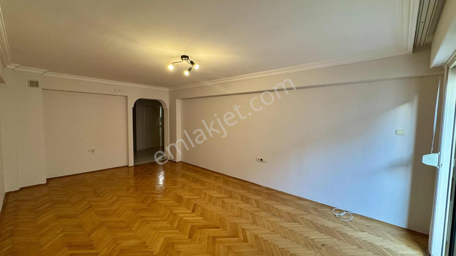 Göztepe Küçükyalı'da 3 + 1 Doğalgazlı Kiralık Daire - Görsel 40