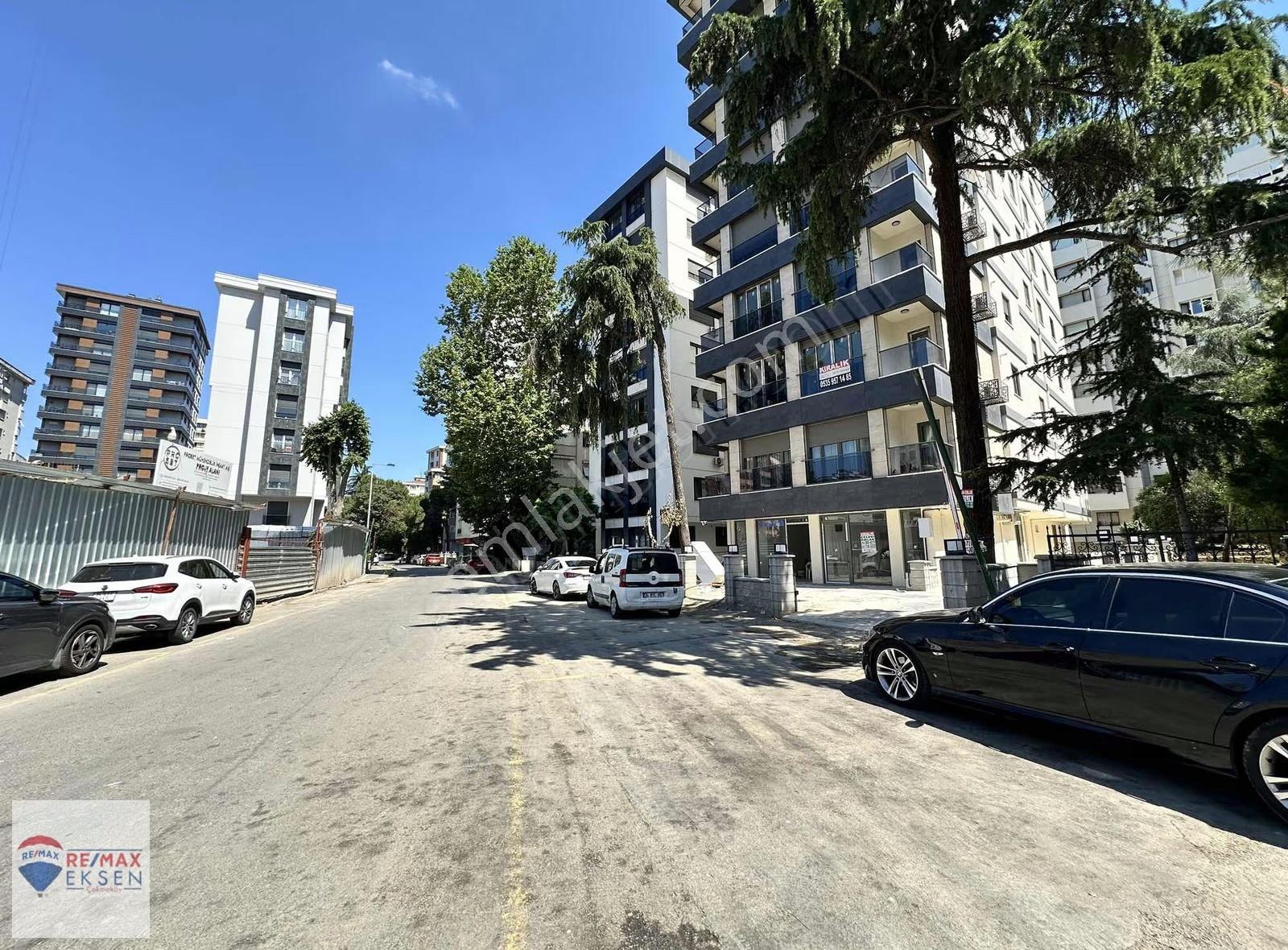 Erenköy Çoban Yıldızı Sokakta Yeni Bana Kiralık 3+1 Balkonlu