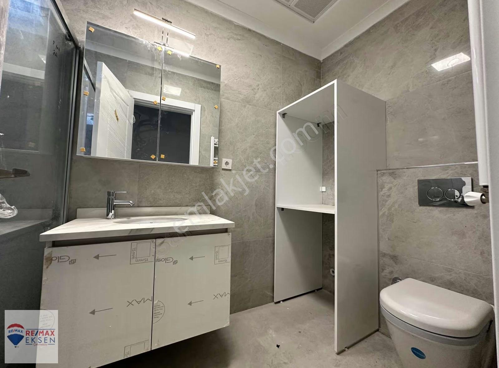 Erenköy Çoban Yıldızı Sokakta Yeni Bana Kiralık 3+1 Balkonlu - Görsel 9