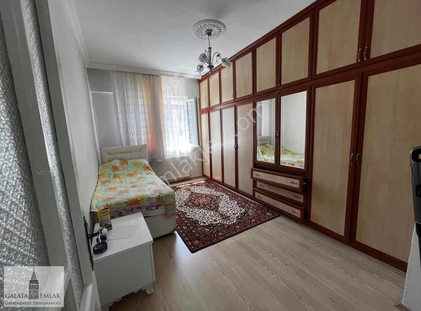 Paşaköşkünde Satılık Asansörlü Arakat Daire - Görsel 2