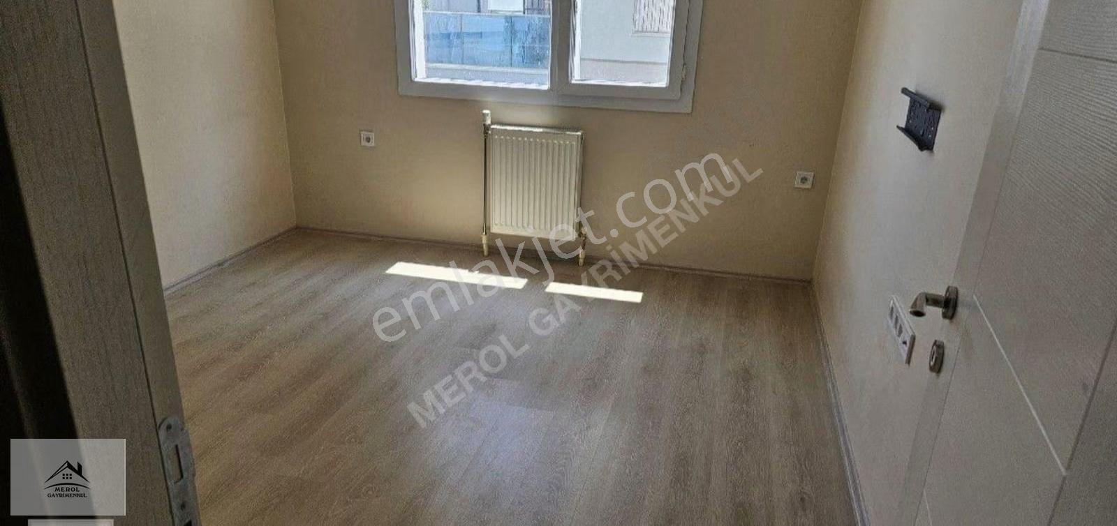 Menemen Seyrek Kampüs Life'ta Kiralık 2+1 Bahçe Katı Daire