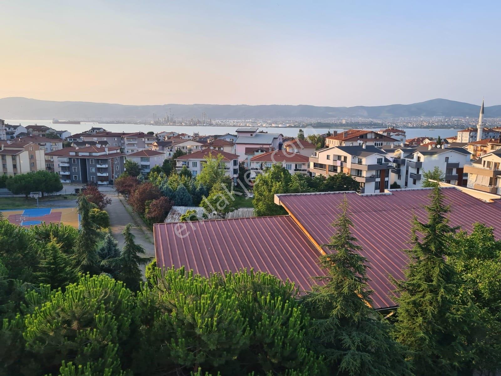 Kiralık 4+1 Gölcük Değirmendere Cumhuriyet Mah Daire - Görsel 19
