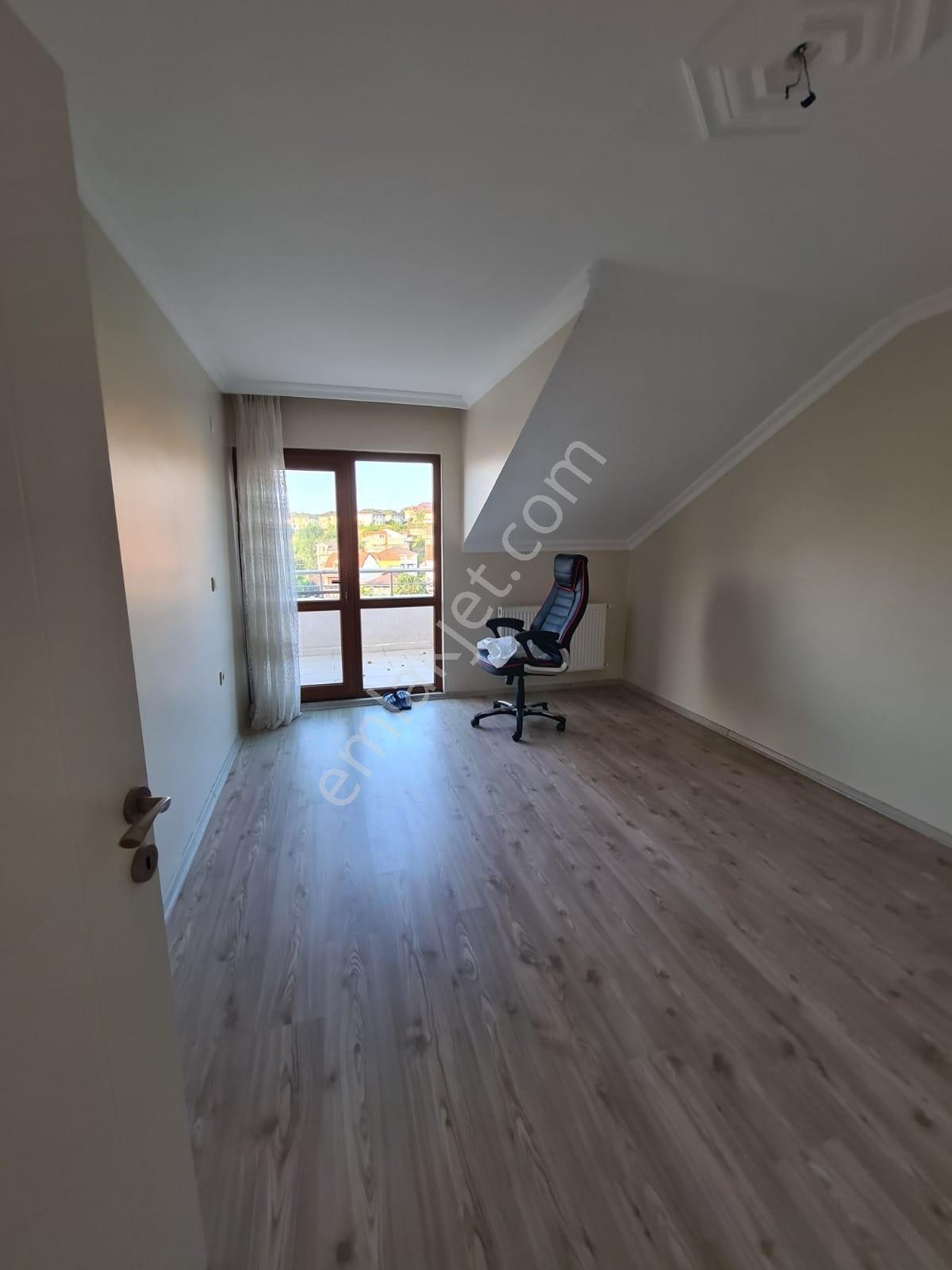 Kiralık 4+1 Gölcük Değirmendere Cumhuriyet Mah Daire - Görsel 13