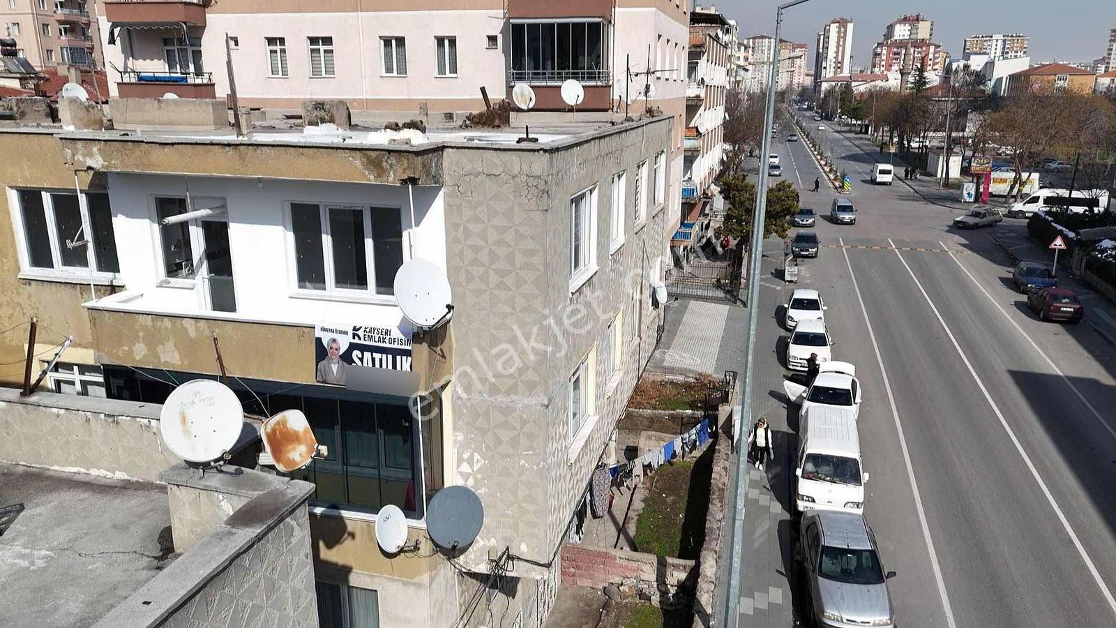 Hürriyet Mah. 3+1 Kombili Kiralık Daire