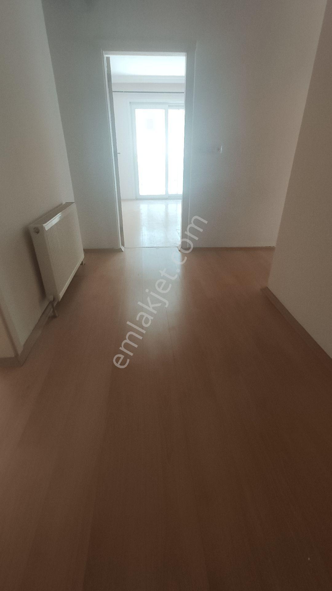 Pınarbaşı Mahallesi'nde Kiralık 3+1 Doğalgazlı Asansörlü Kiralık Daire